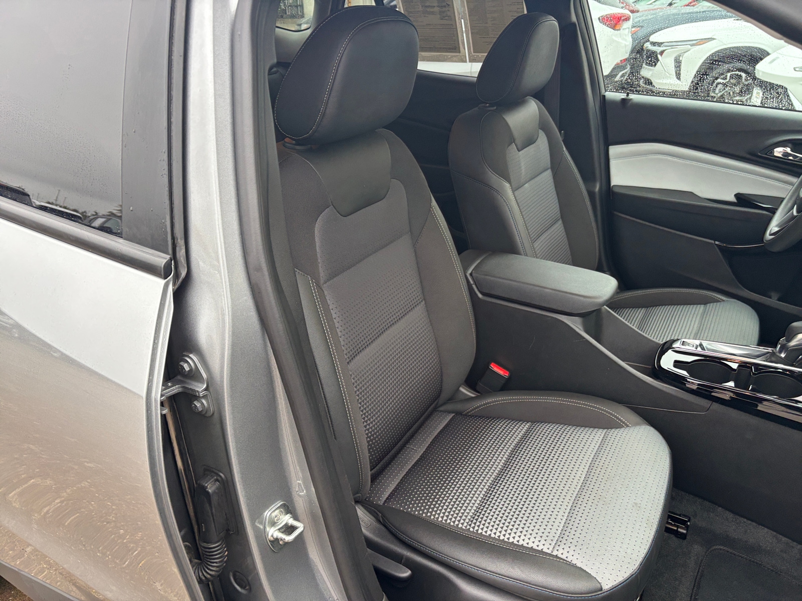 Thumbnail: 2025 Chevrolet Trax - 2