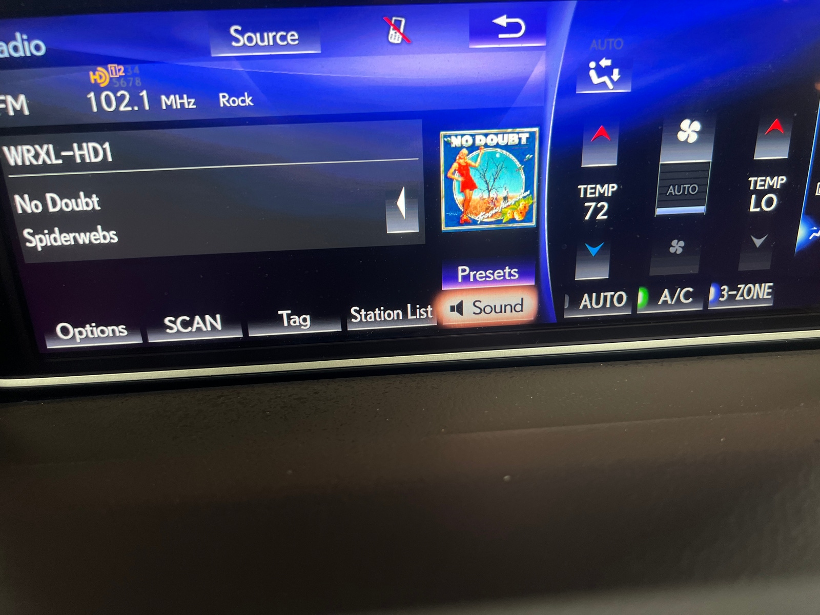 Thumbnail: 2018 Lexus RX - 4