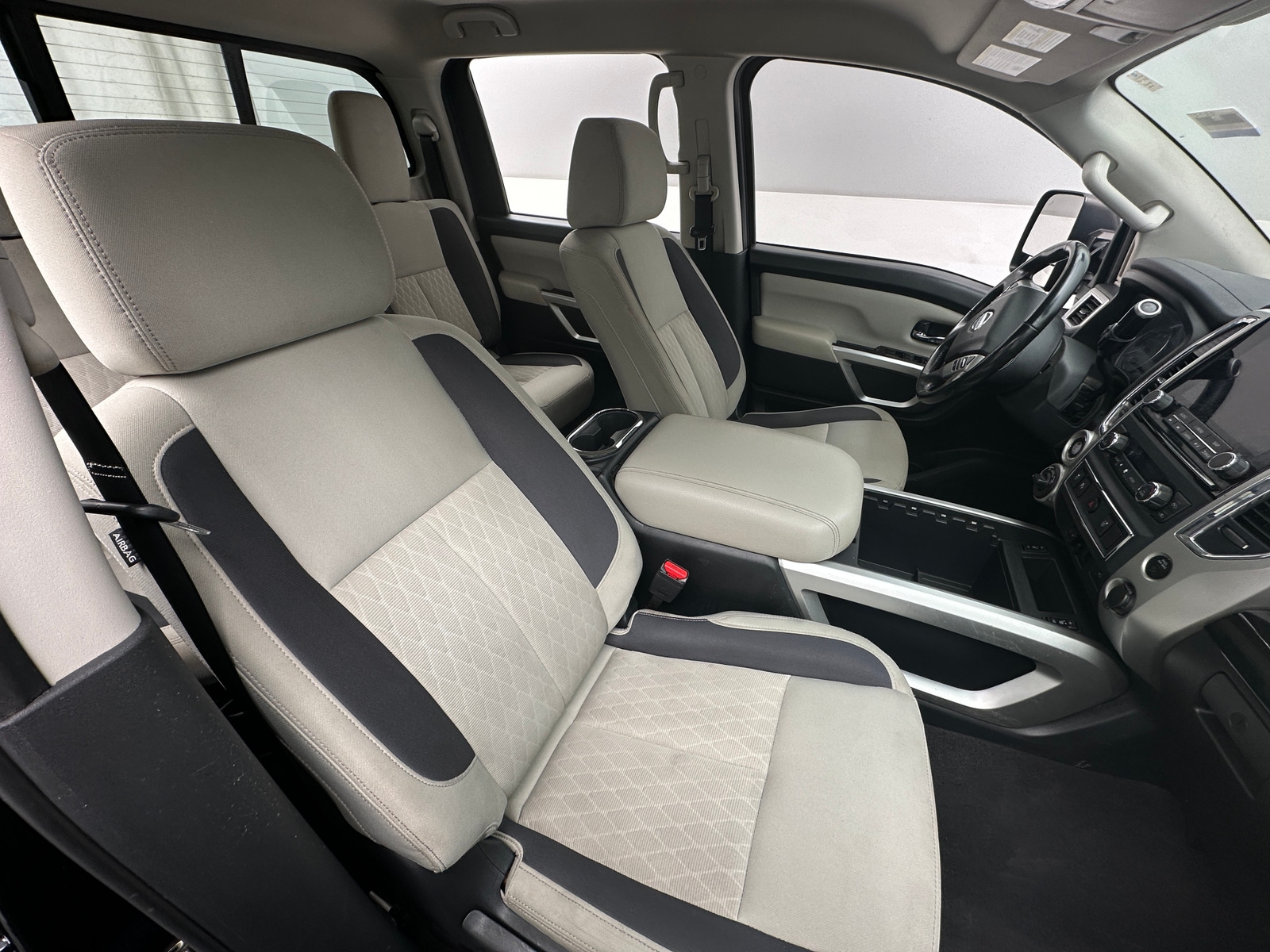 Thumbnail: 2021 Nissan Titan - 2