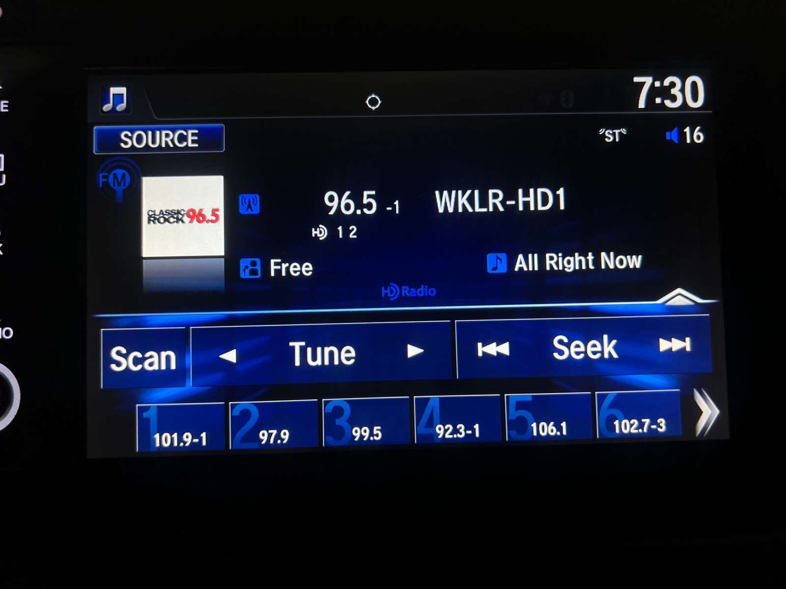 Thumbnail: 2022 Honda HR-V - 4