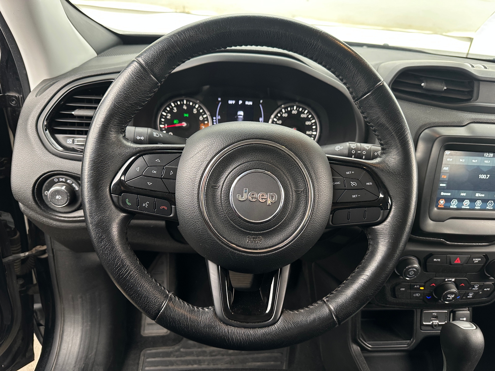 Thumbnail: 2018 Jeep Renegade - 5