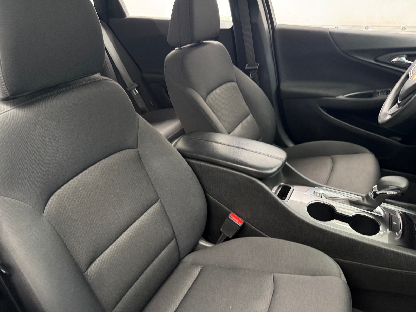 Thumbnail: 2023 Chevrolet Malibu - 2