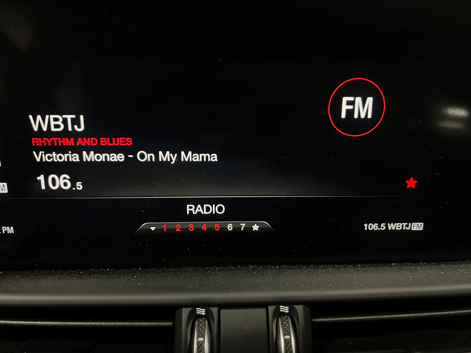 Thumbnail: 2018 Alfa Romeo Giulia - 3