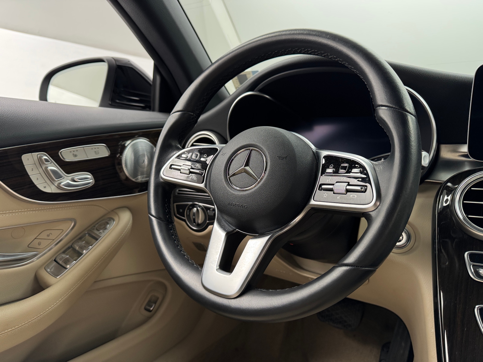 Thumbnail: 2021 Mercedes-Benz C-Class - 4