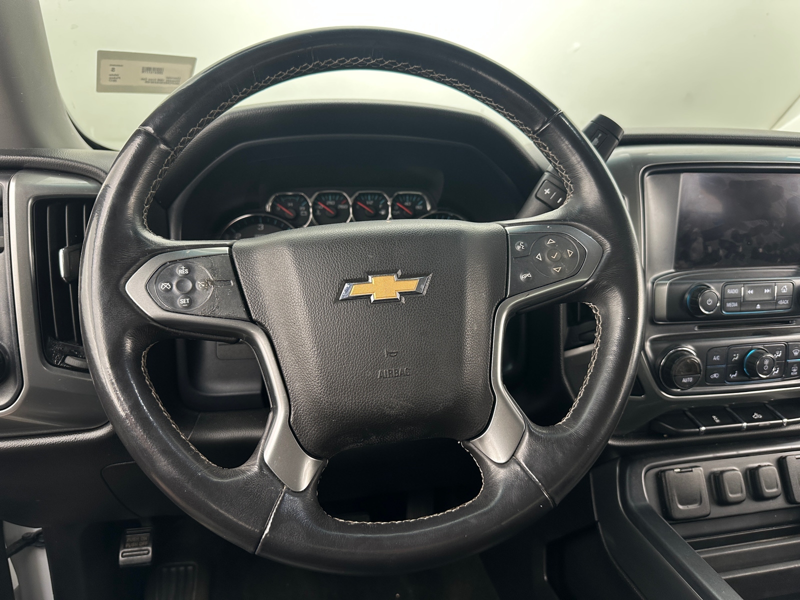 Thumbnail: 2017 Chevrolet Silverado 1500 - 5