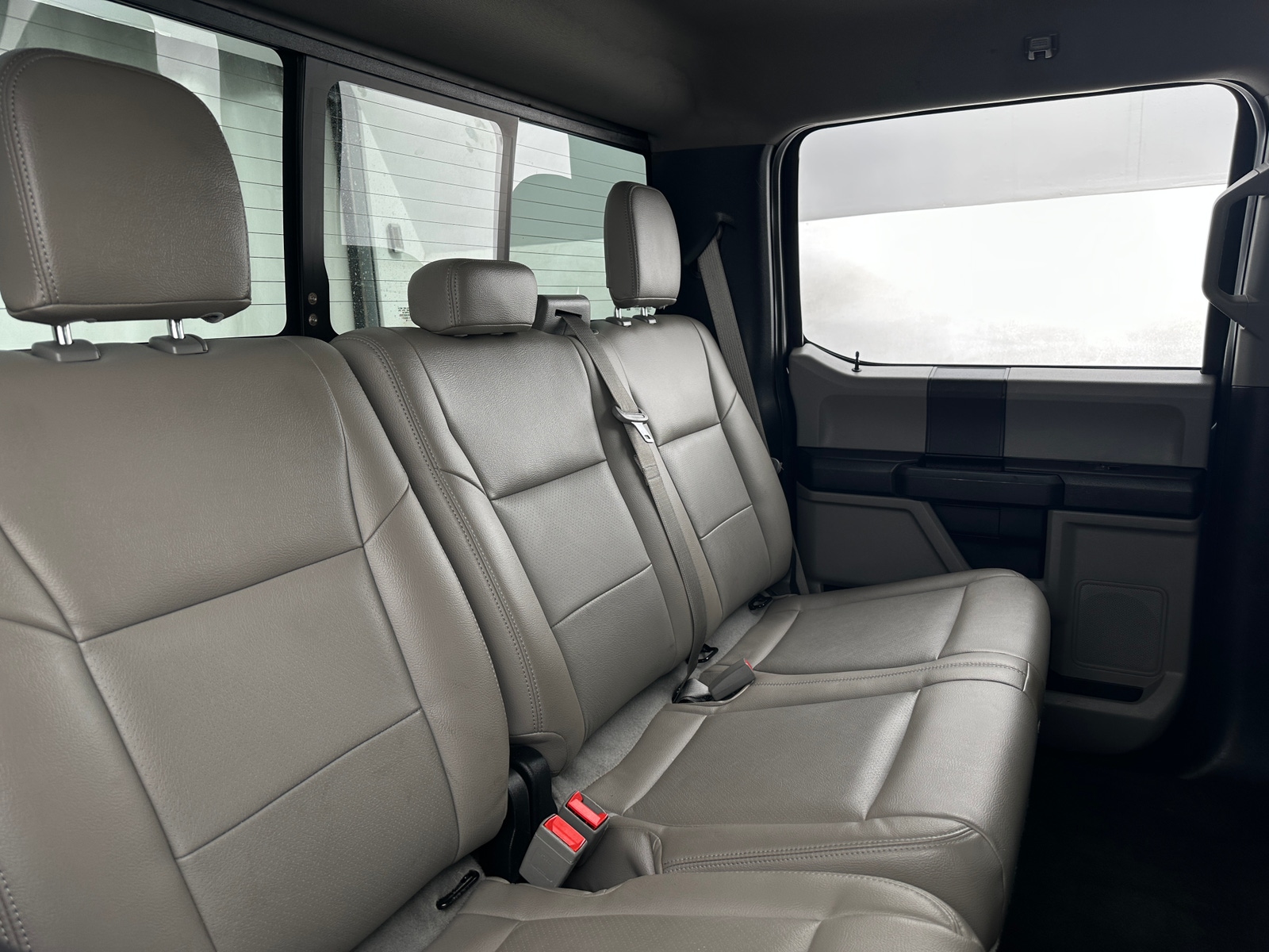 Thumbnail: 2019 Ford Econoline - 6