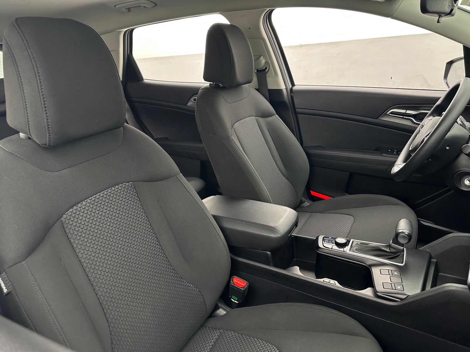 Thumbnail: 2025 Kia Sportage - 2