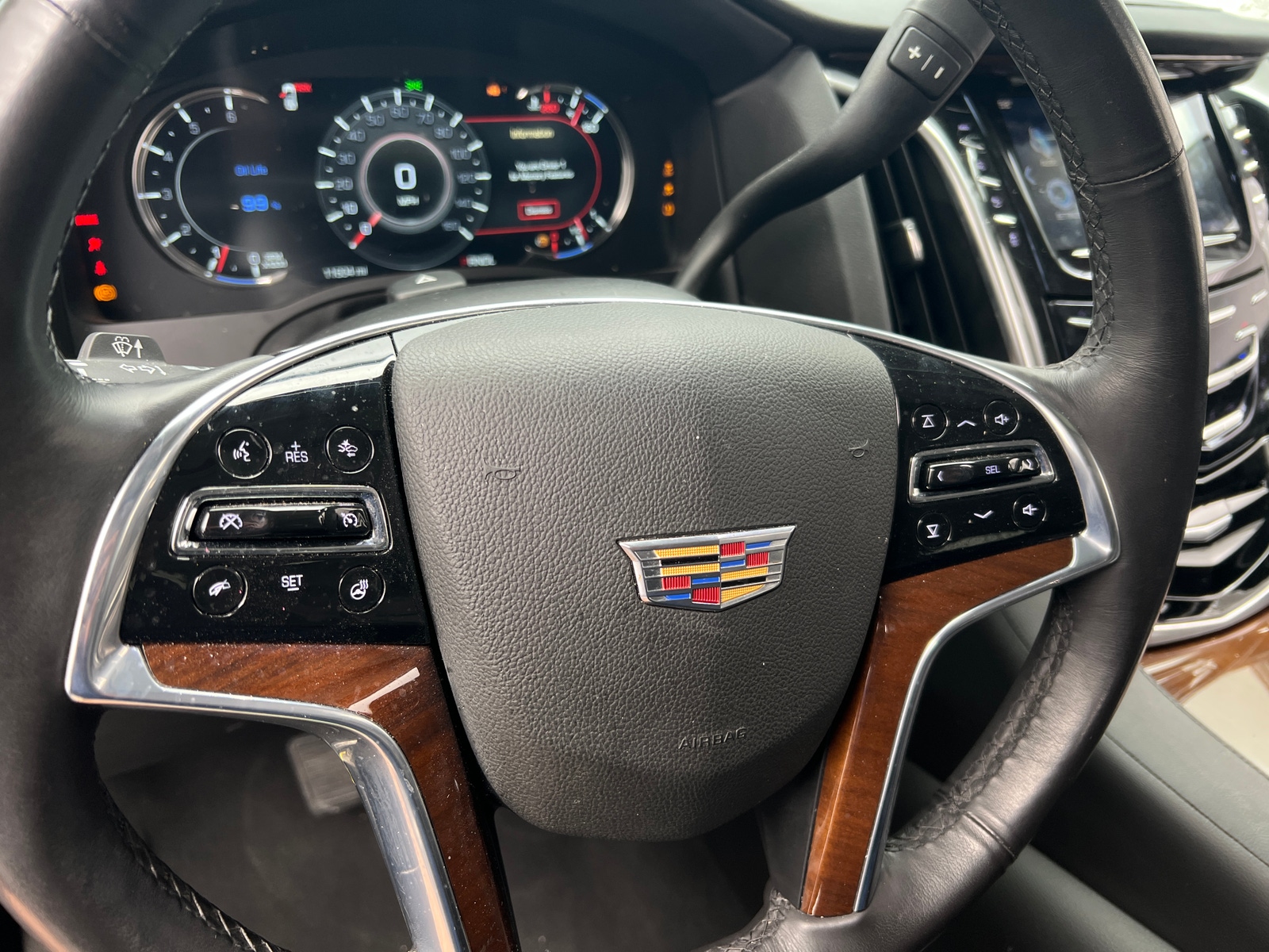 Thumbnail: 2020 Cadillac Escalade - 4