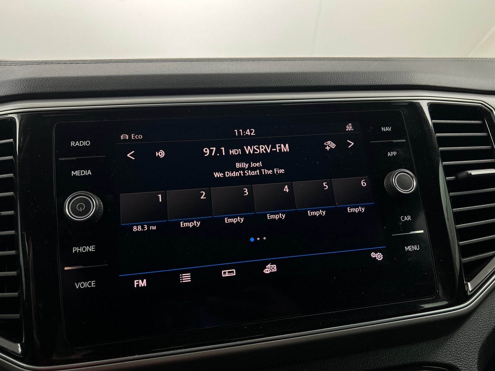 Thumbnail: 2019 Volkswagen Atlas - 3