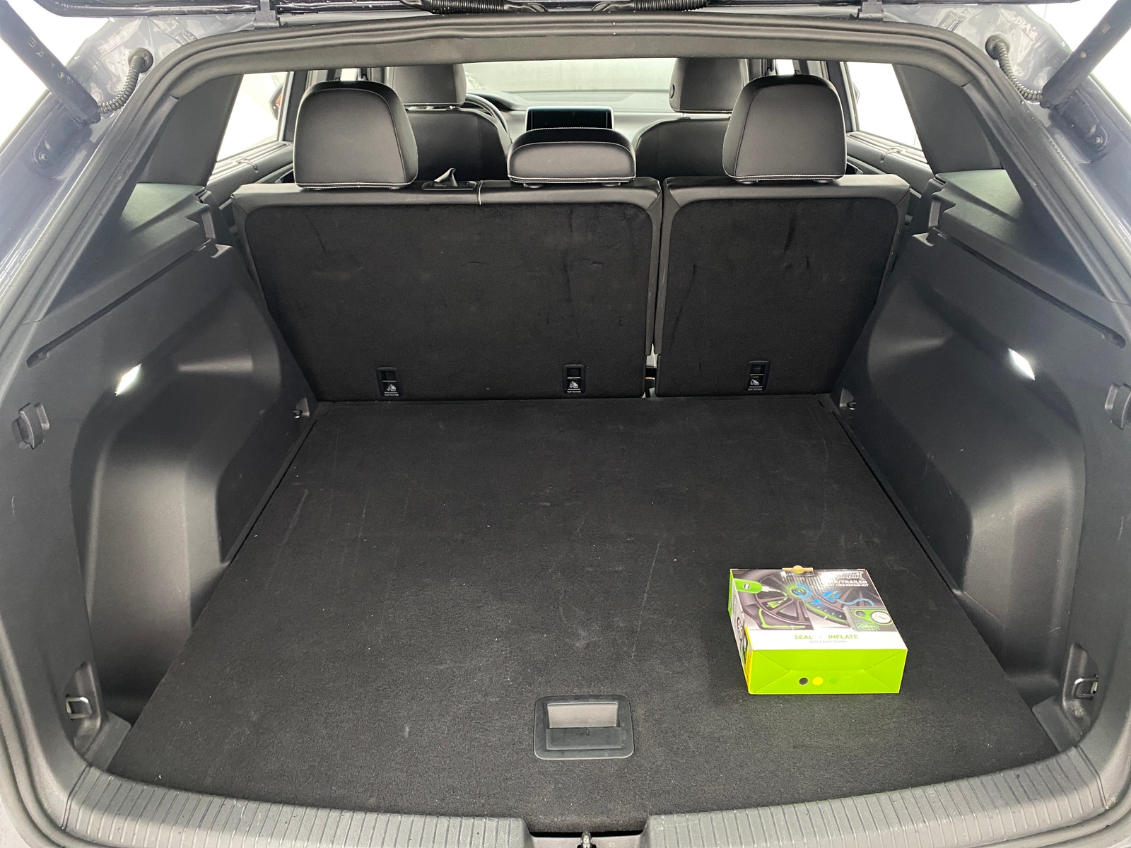 Thumbnail: 2025 Volkswagen Atlas - 7