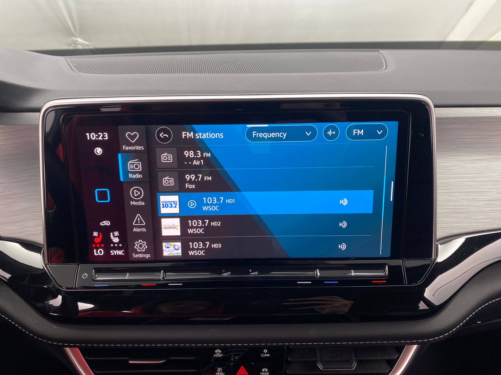 Thumbnail: 2025 Volkswagen Atlas - 4