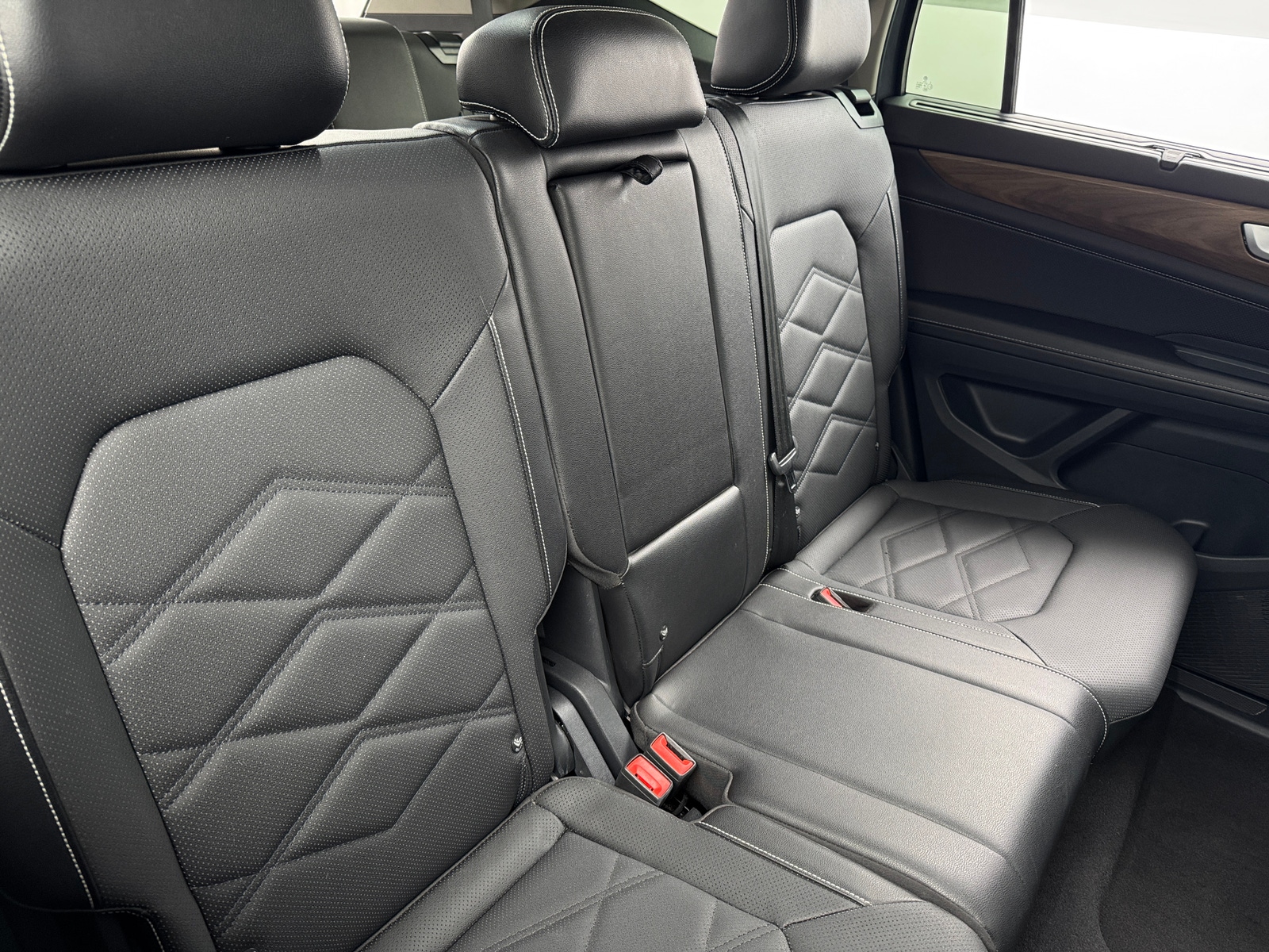 Thumbnail: 2025 Volkswagen Atlas - 5