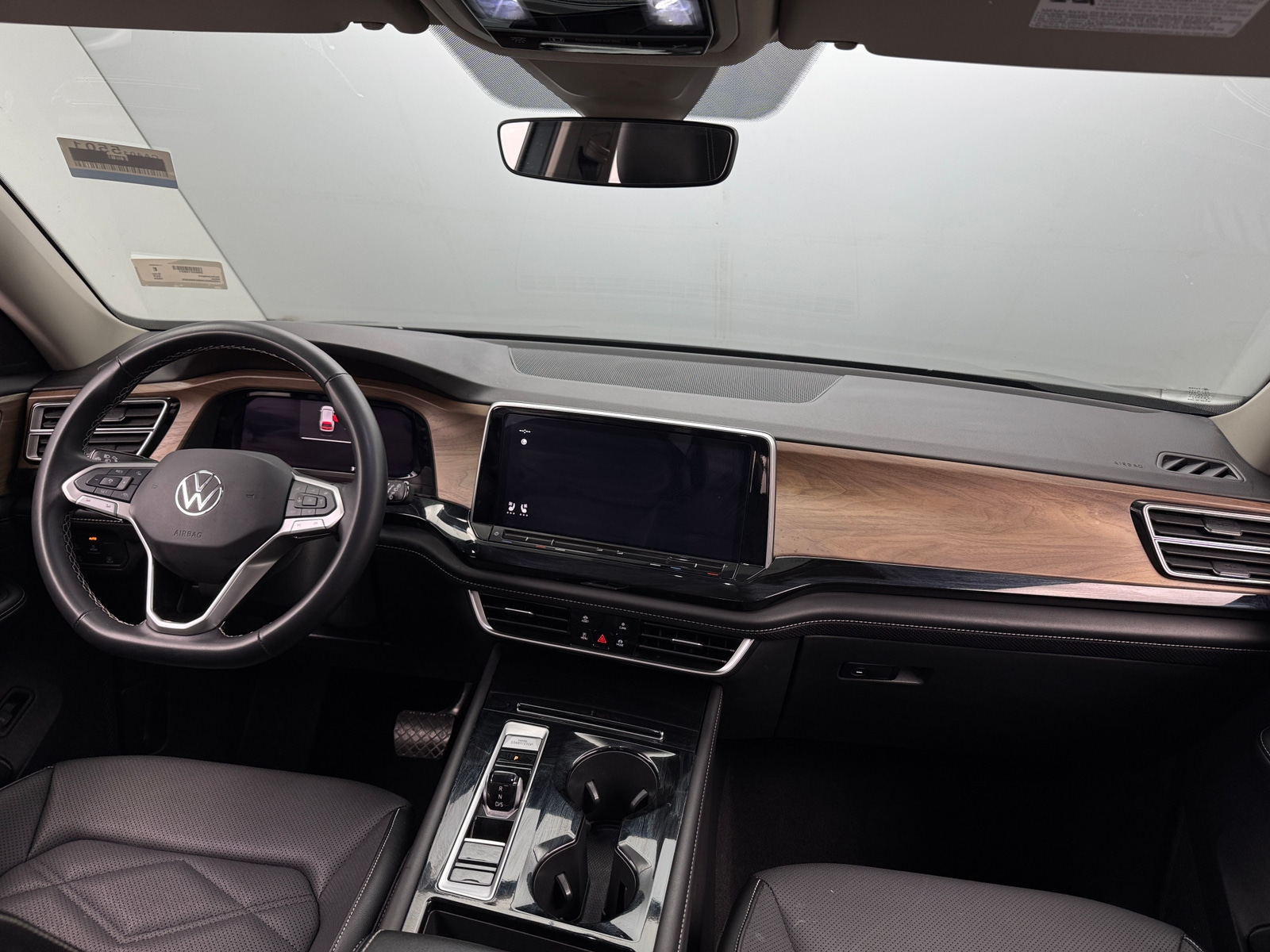 Thumbnail: 2025 Volkswagen Atlas - 2