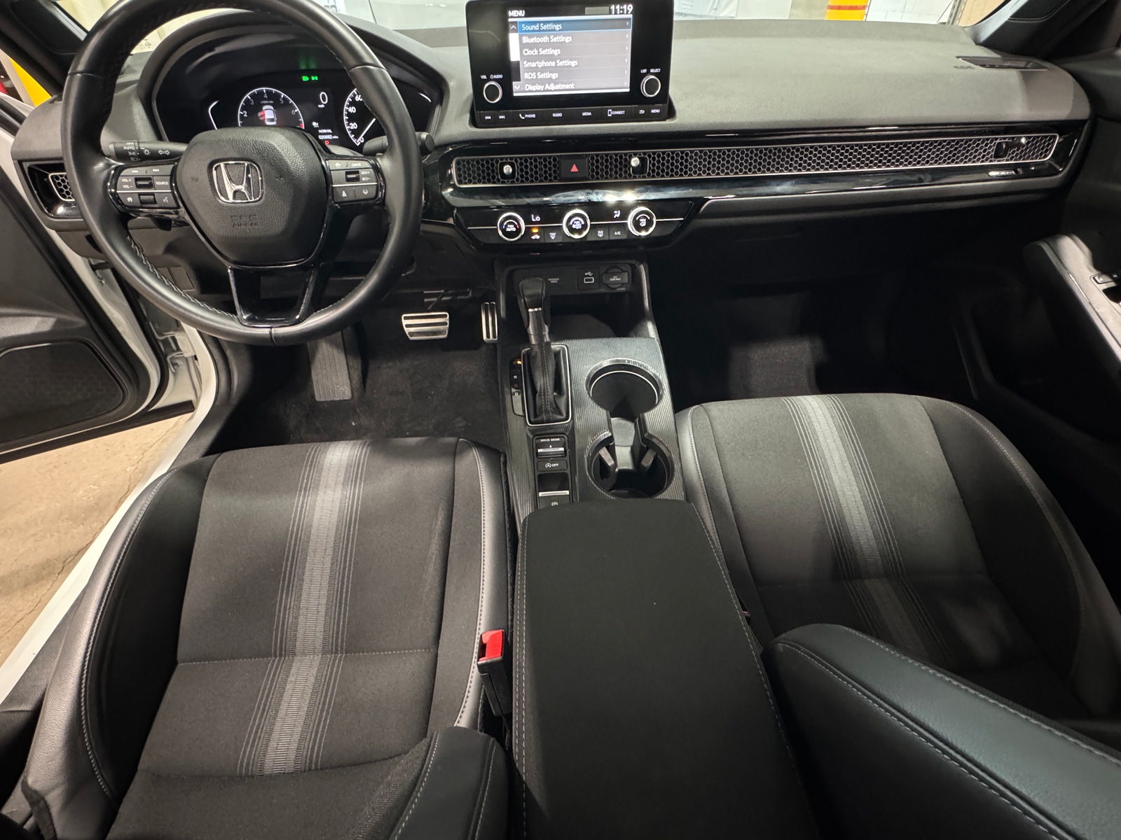 Thumbnail: 2023 Honda Civic - 3