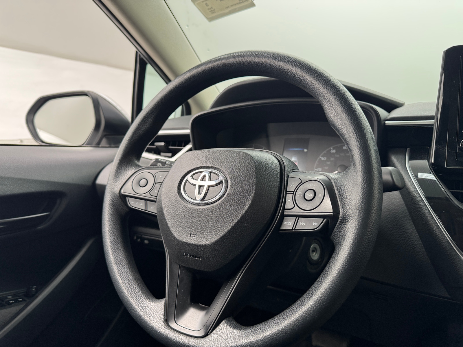 Thumbnail: 2023 Toyota Corolla - 5