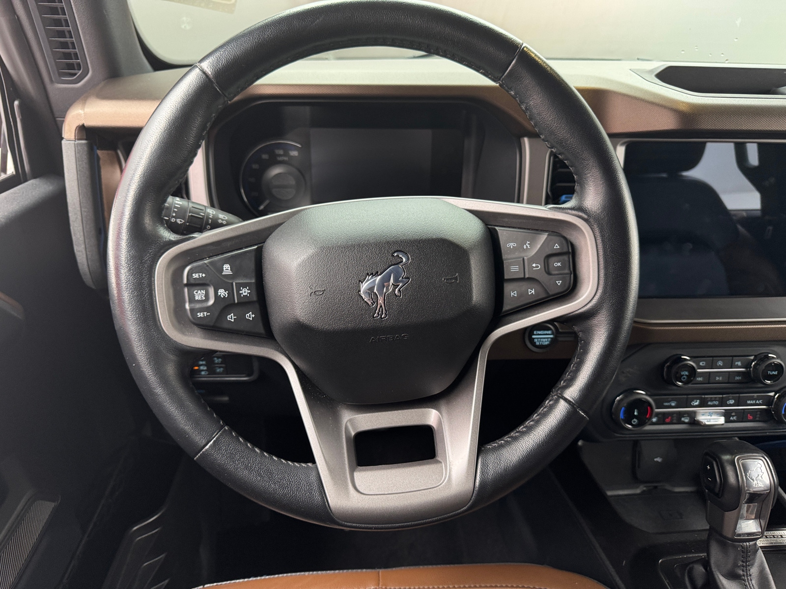 Thumbnail: 2022 Ford Bronco - 5