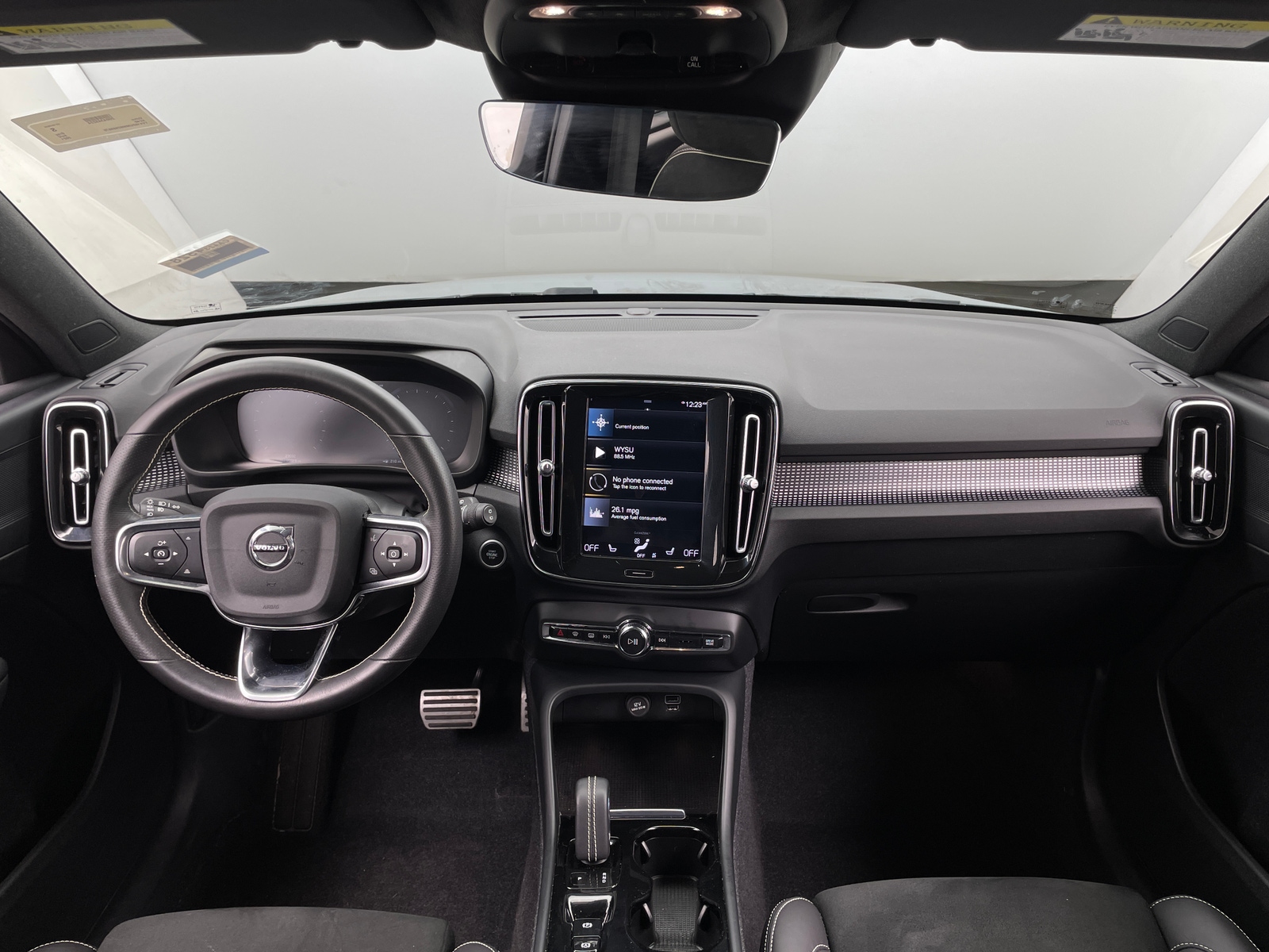 Thumbnail: 2021 Volvo XC40 - 2