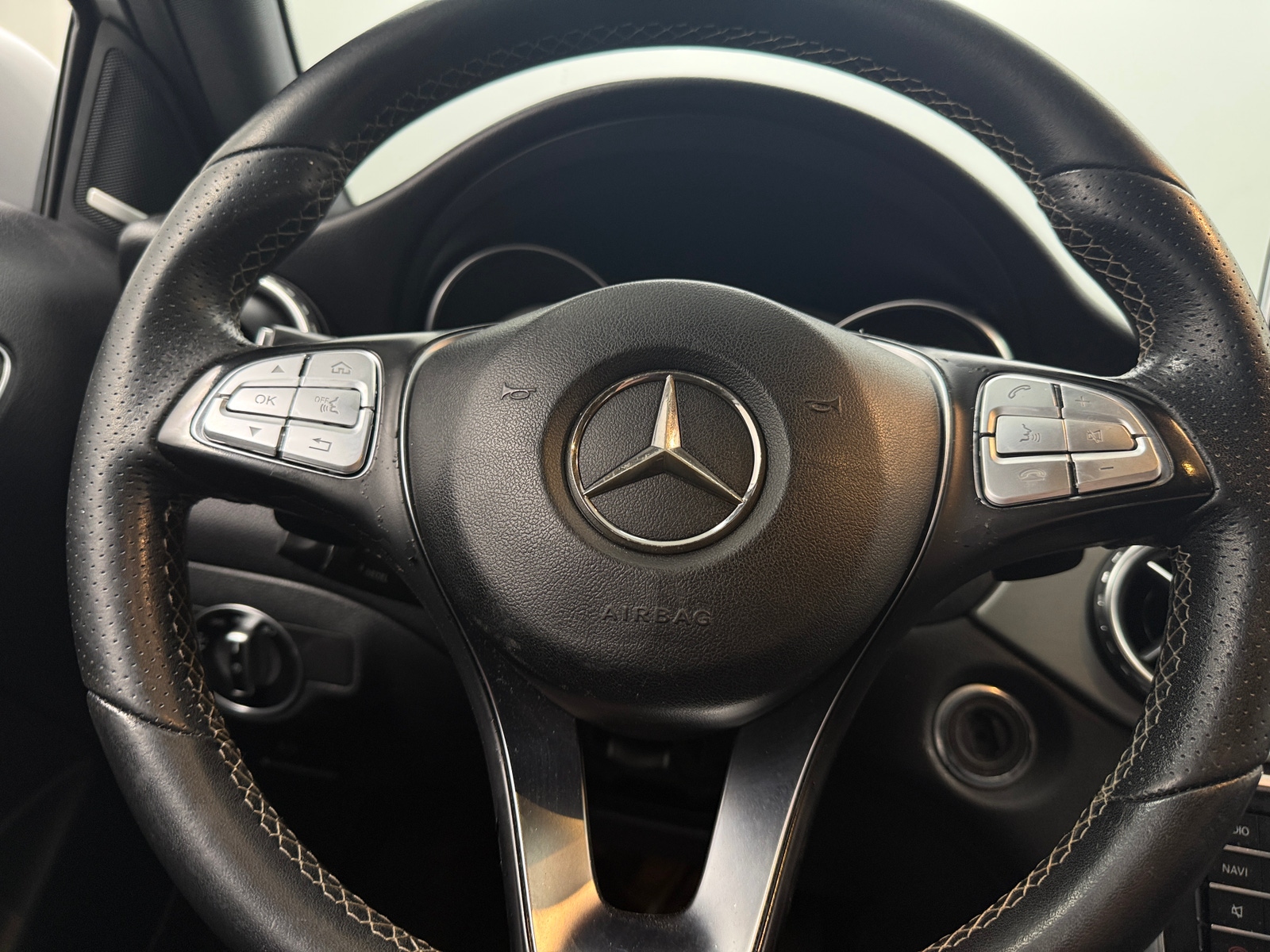 Thumbnail: 2017 Mercedes-Benz GLA - 4