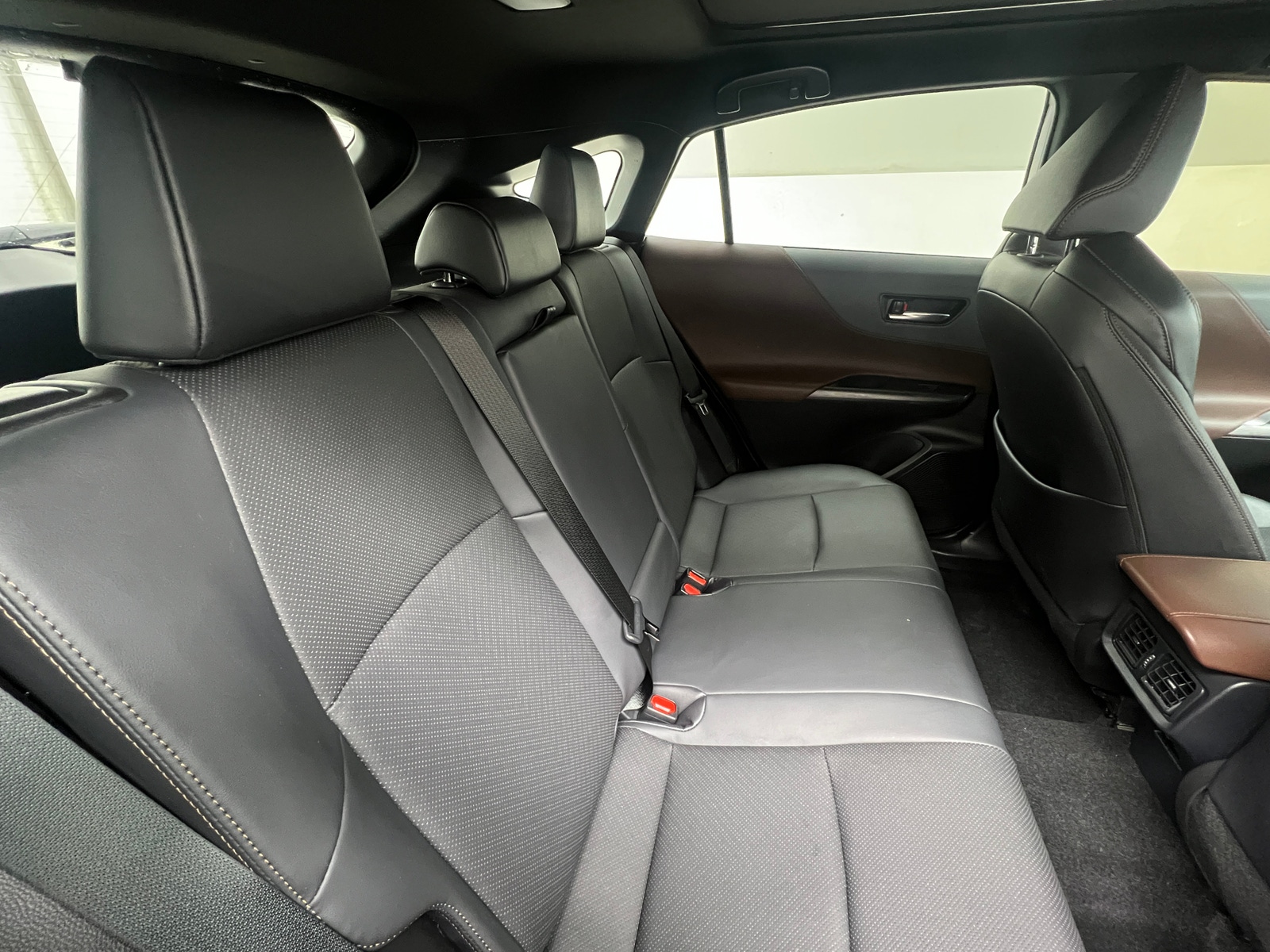 Thumbnail: 2022 Toyota Venza - 6