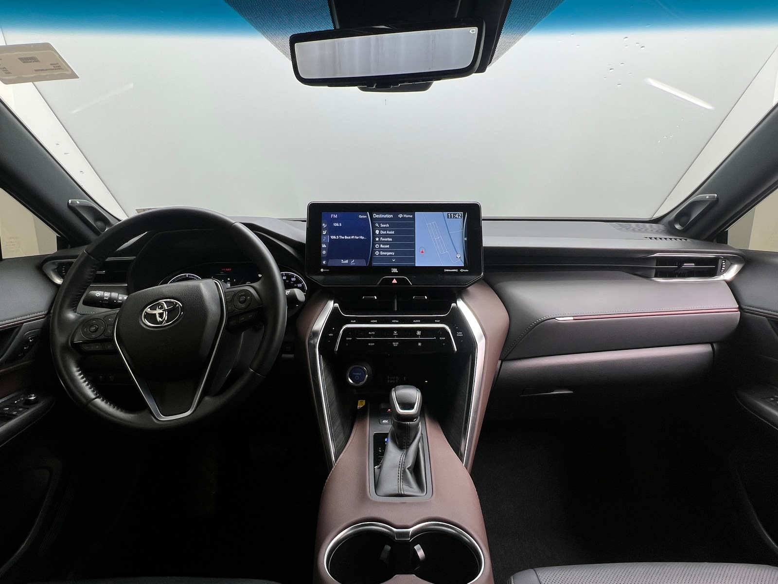 Thumbnail: 2022 Toyota Venza - 3