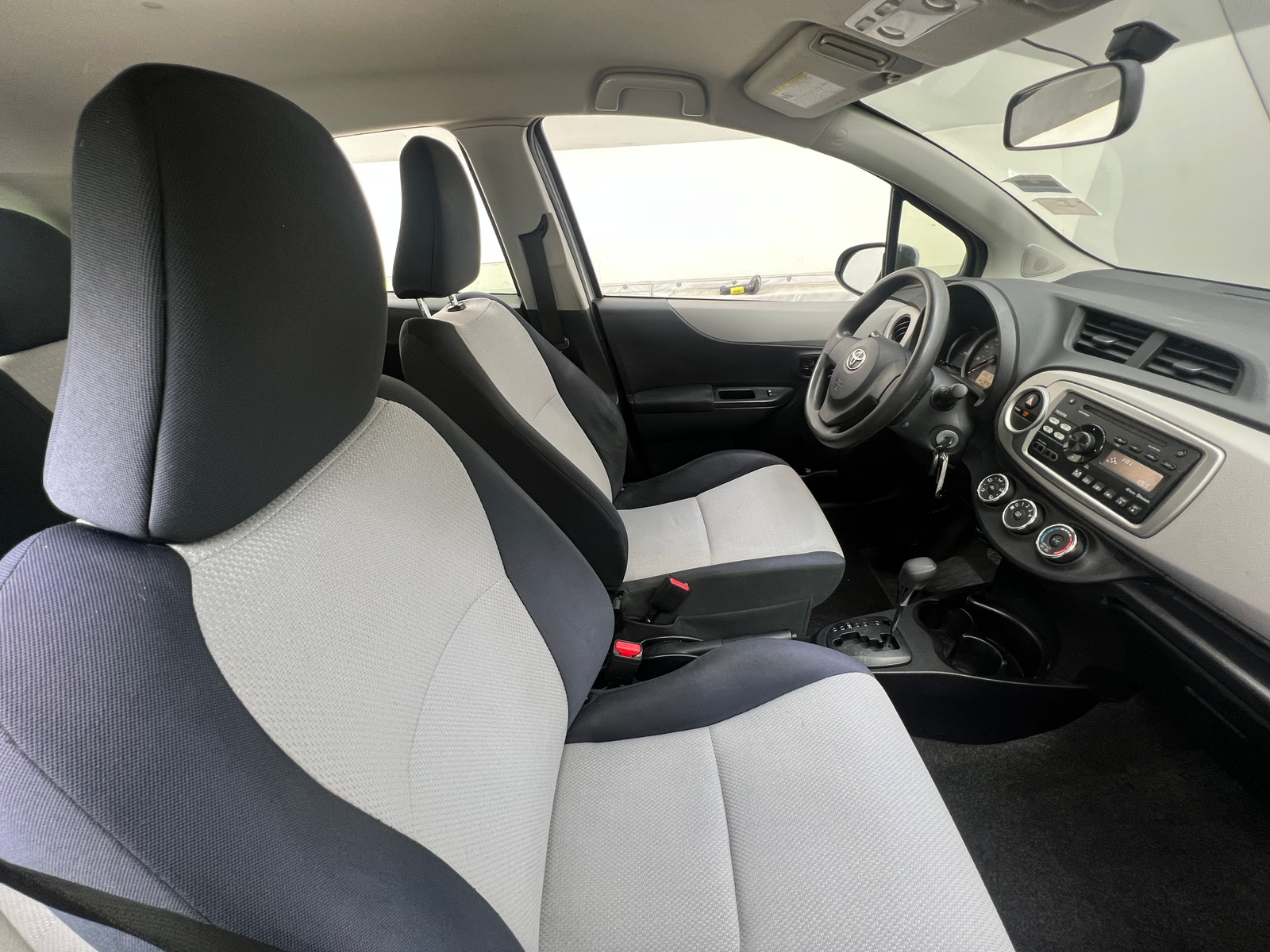 Thumbnail: 2013 Toyota Yaris - 2