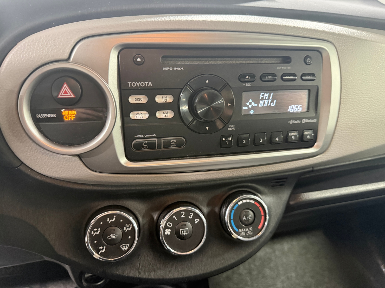 Thumbnail: 2013 Toyota Yaris - 4