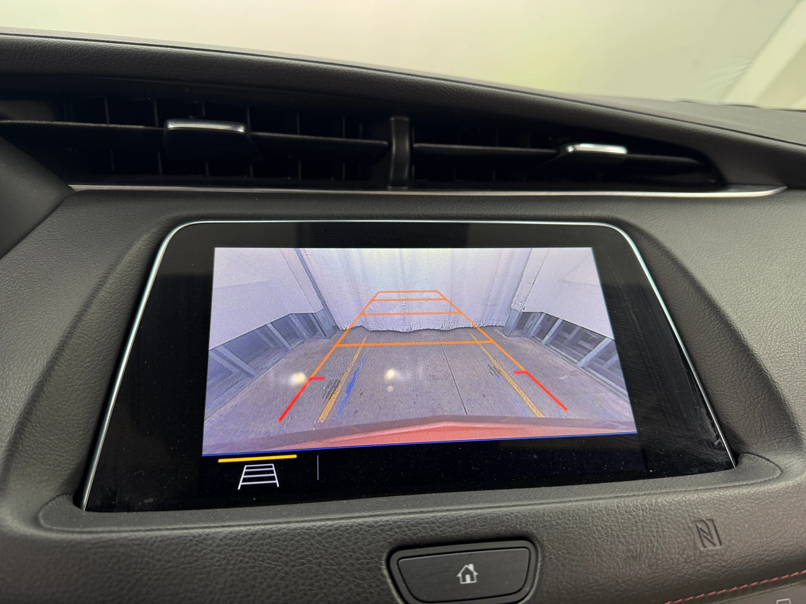 Thumbnail: 2019 Cadillac XT4 - 3