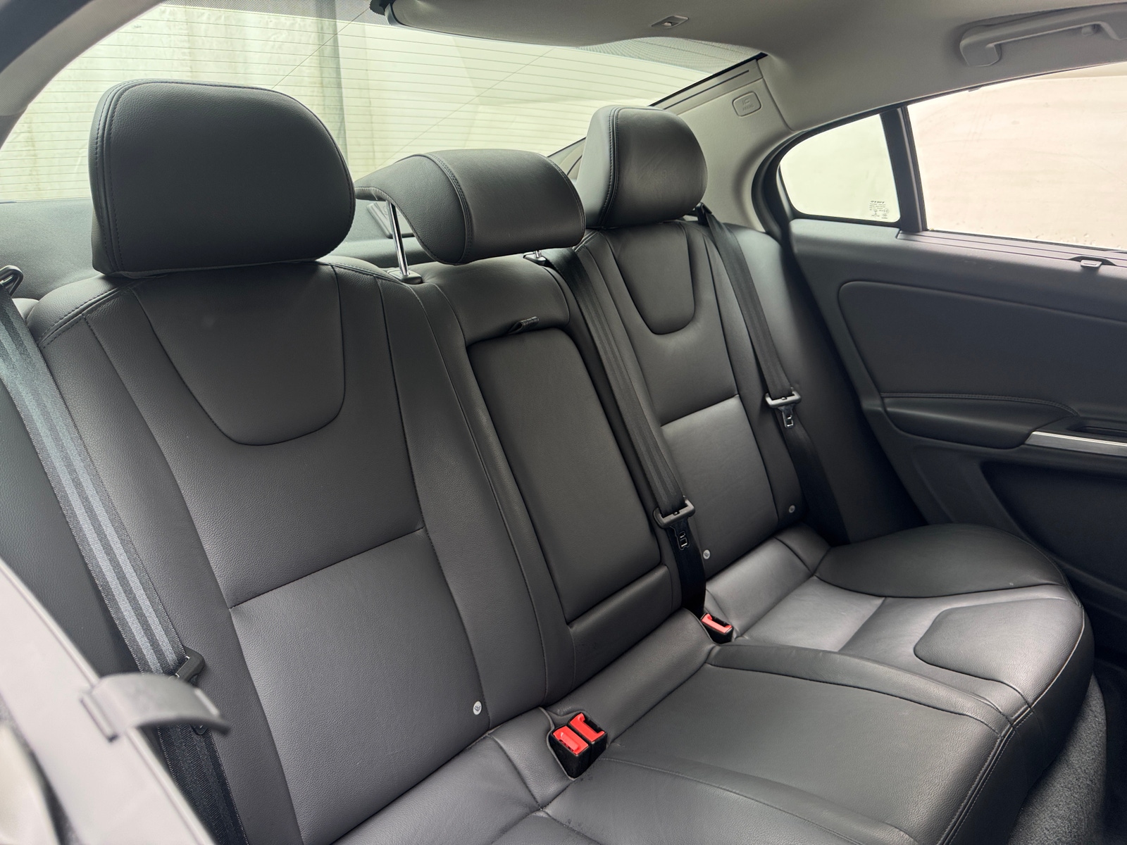 Thumbnail: 2018 Volvo S60 - 5