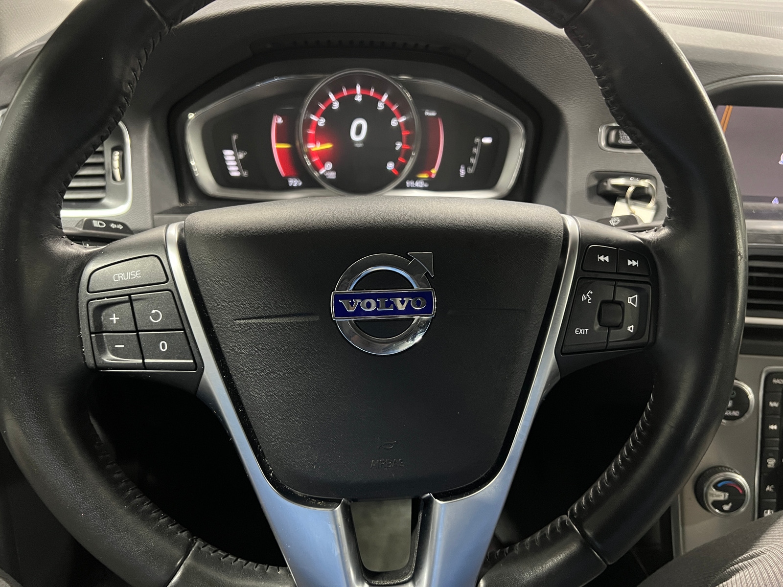 Thumbnail: 2018 Volvo S60 - 4