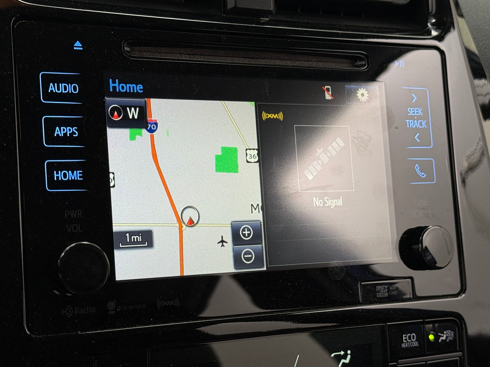 Thumbnail: 2017 Toyota Prius - 3