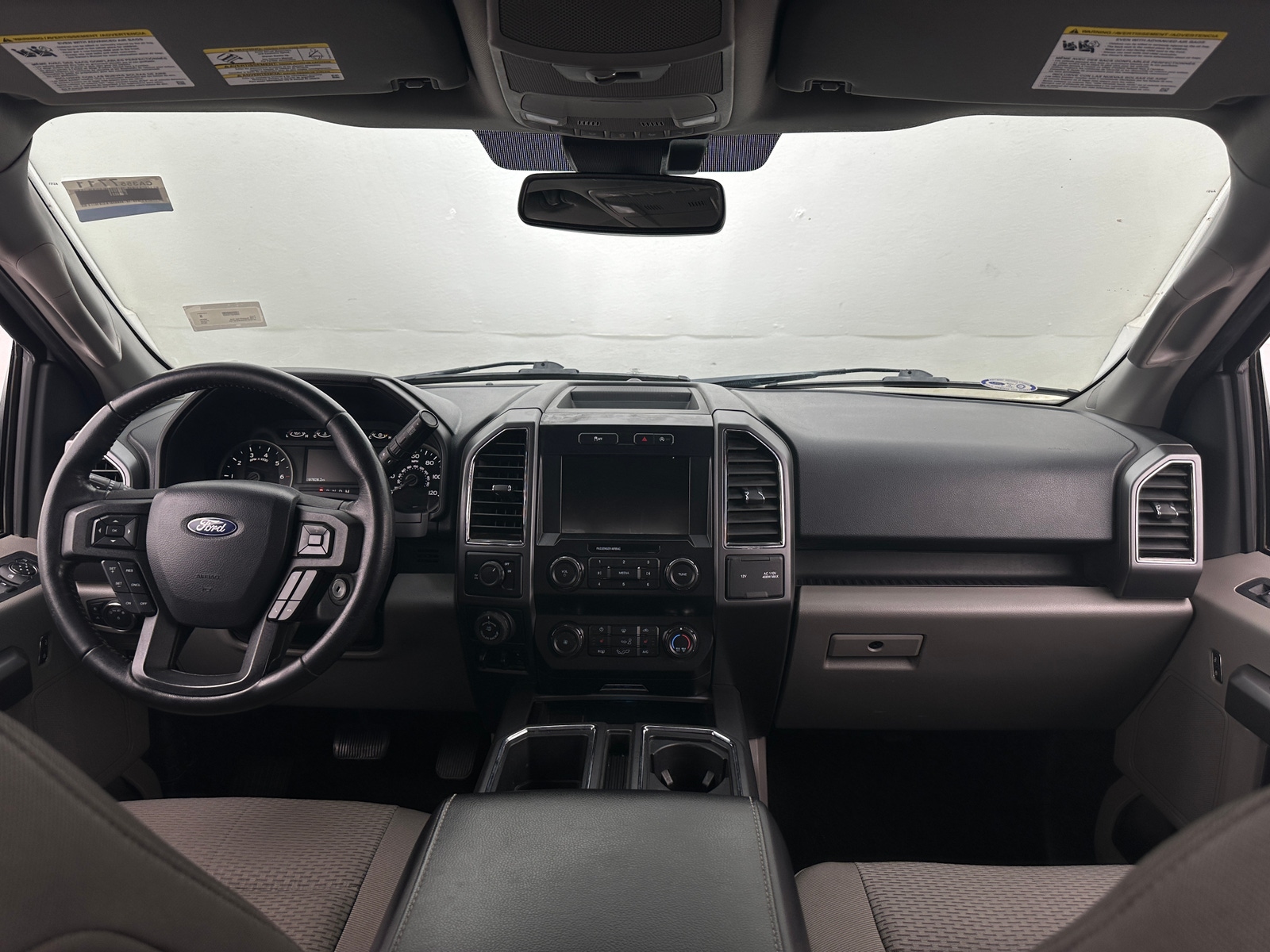 Thumbnail: 2019 Ford Econoline - 3