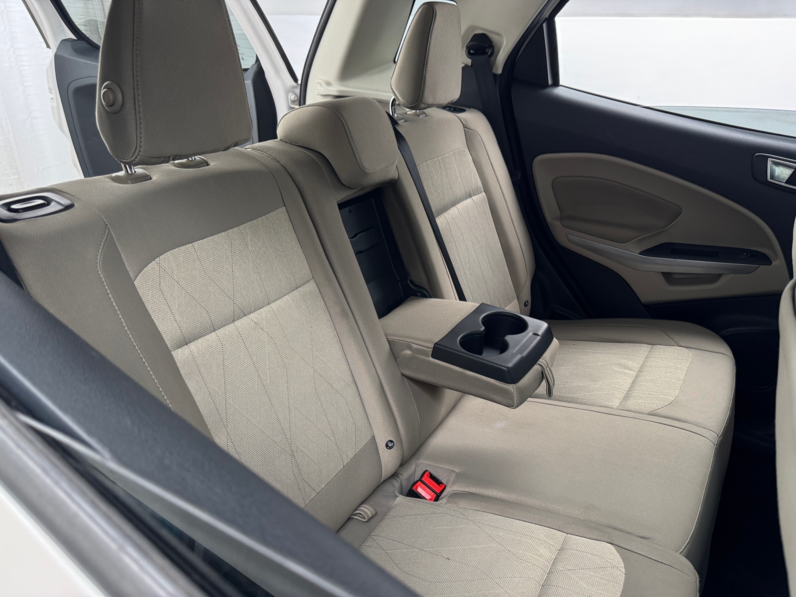 Thumbnail: 2018 Ford EcoSport - 6