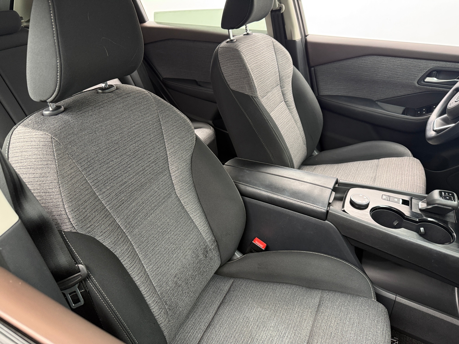 Thumbnail: 2023 Nissan Rogue - 2