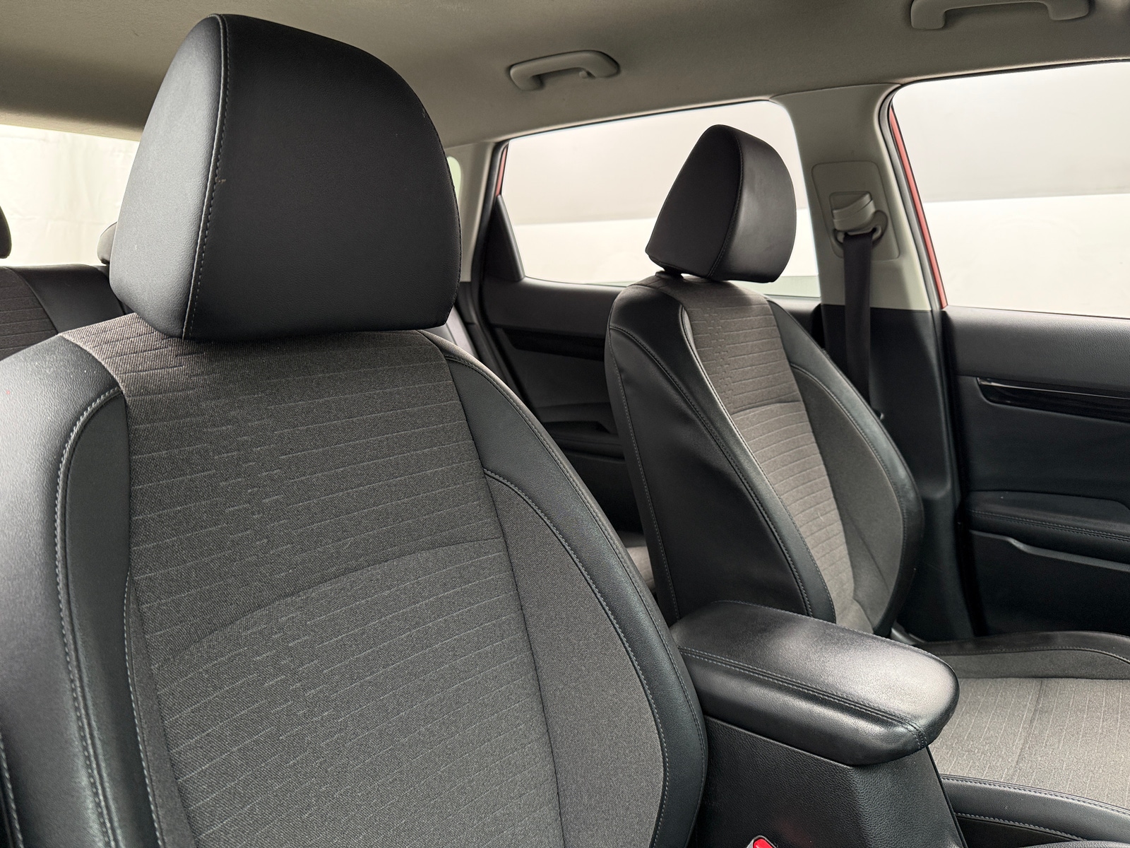 Thumbnail: 2022 Kia Seltos - 2