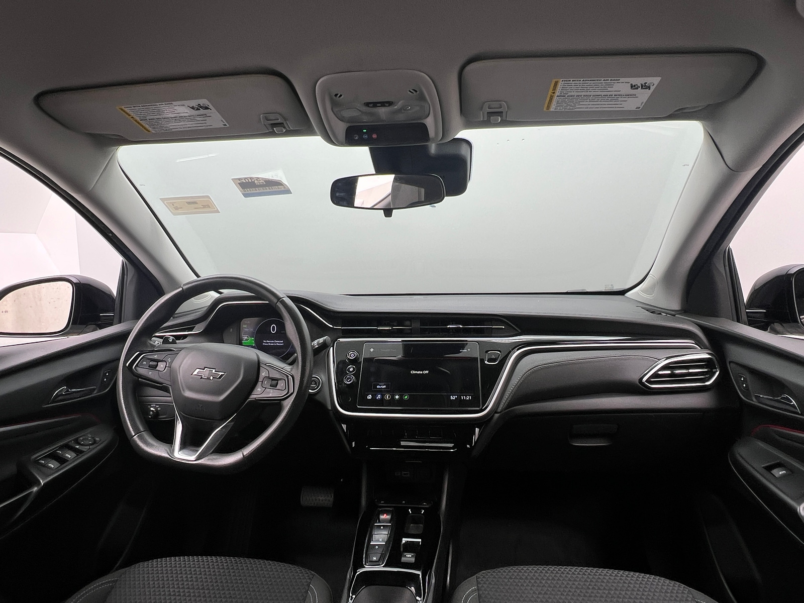 Thumbnail: 2023 Chevrolet Bolt EUV - 3