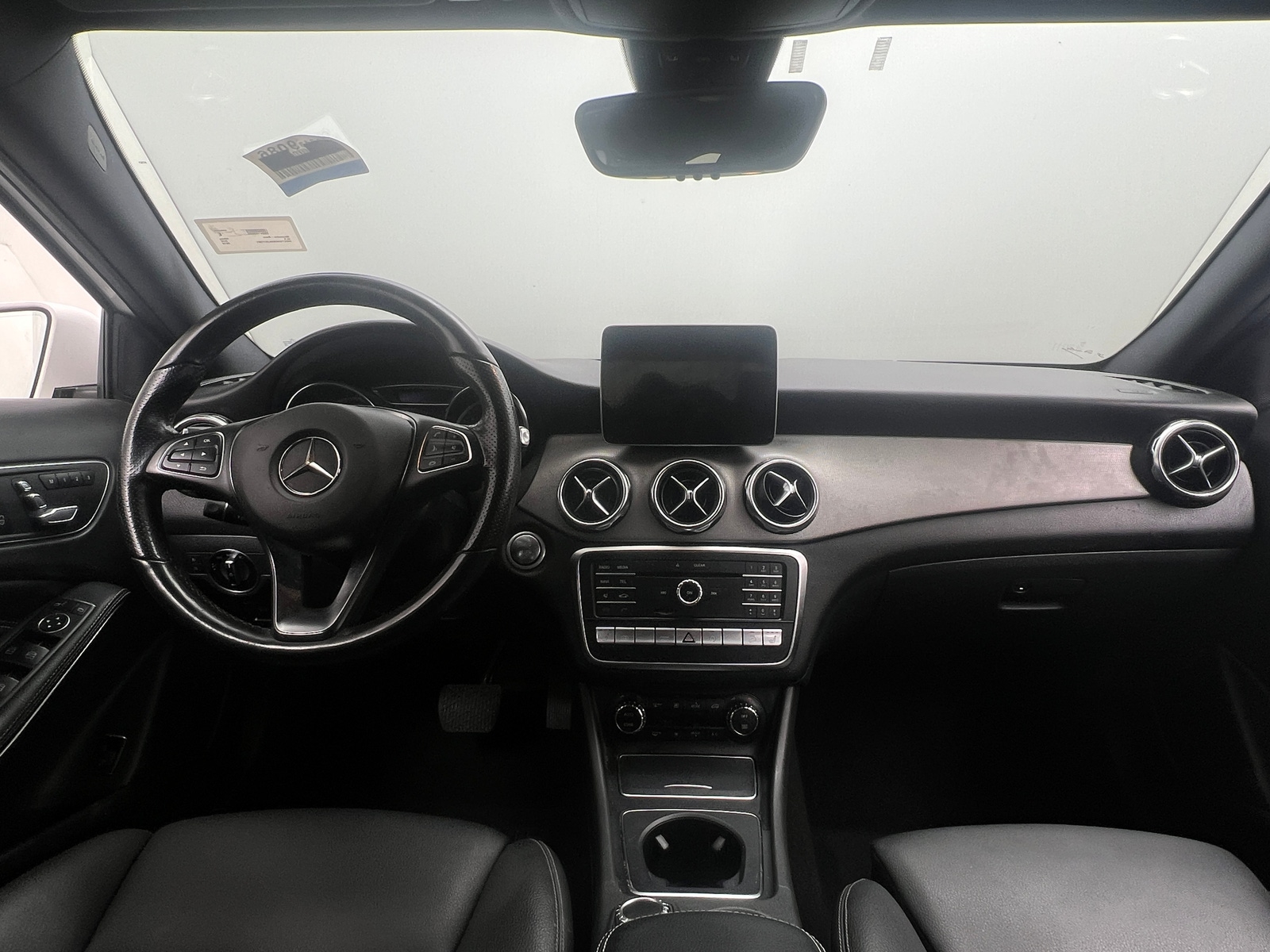 Thumbnail: 2019 Mercedes-Benz GLA - 2