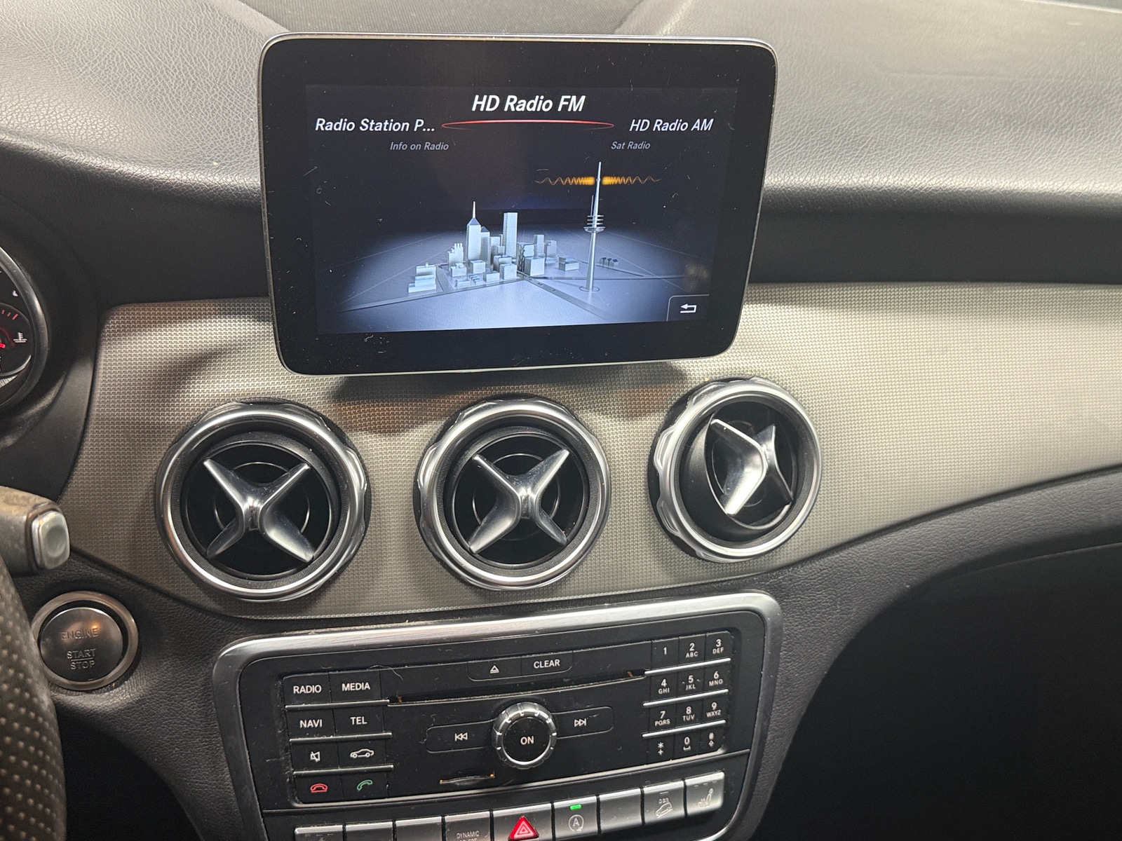 Thumbnail: 2019 Mercedes-Benz GLA - 3