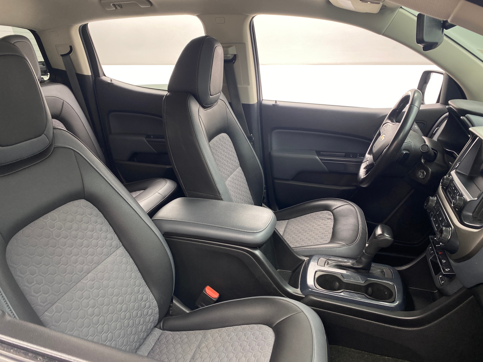 Thumbnail: 2017 Chevrolet Colorado - 2