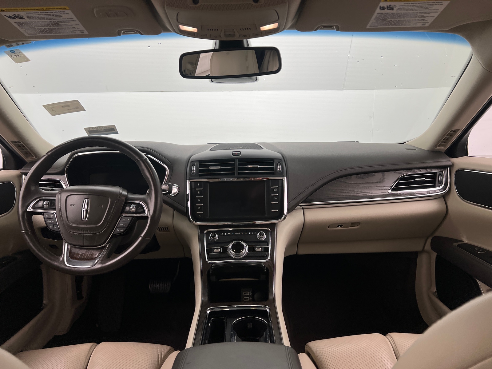 Thumbnail: 2017 Lincoln Continental - 2