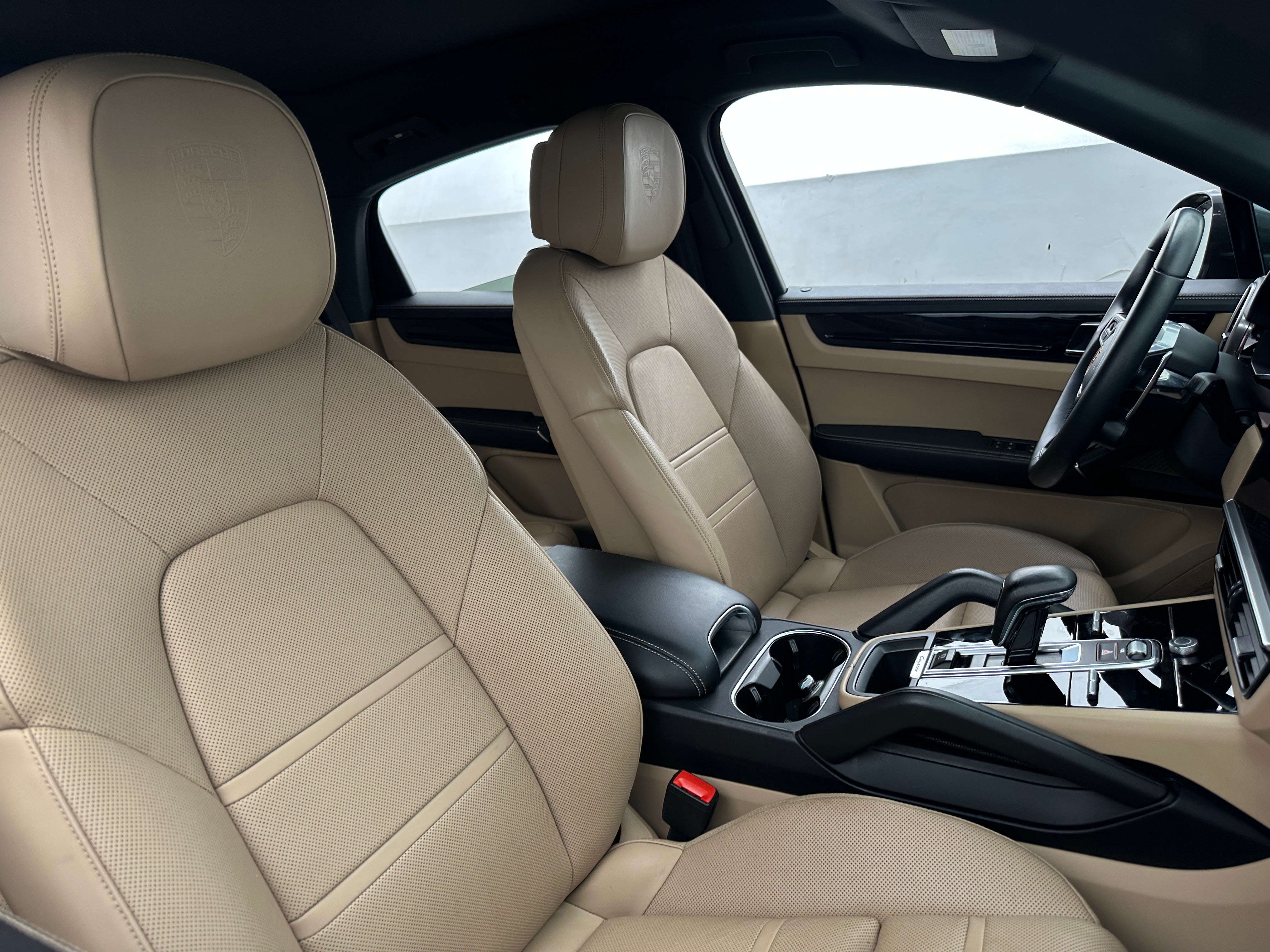 2023 Porsche Cayenne Coup