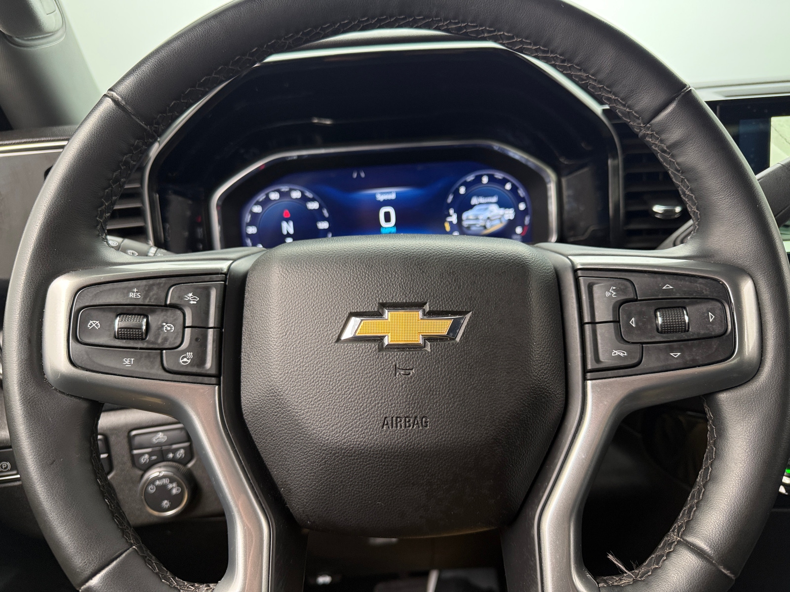 Thumbnail: 2024 Chevrolet Silverado 1500 - 5