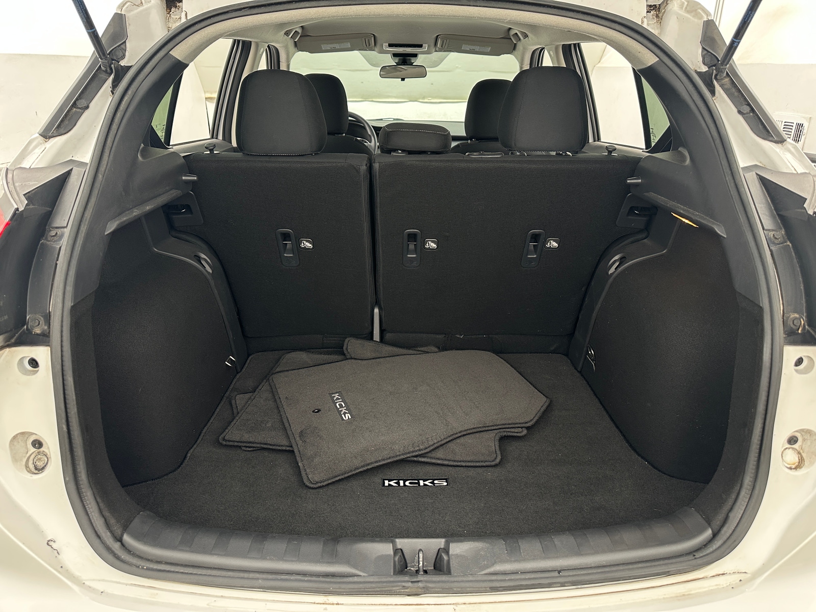 Thumbnail: 2021 Nissan Kicks - 7