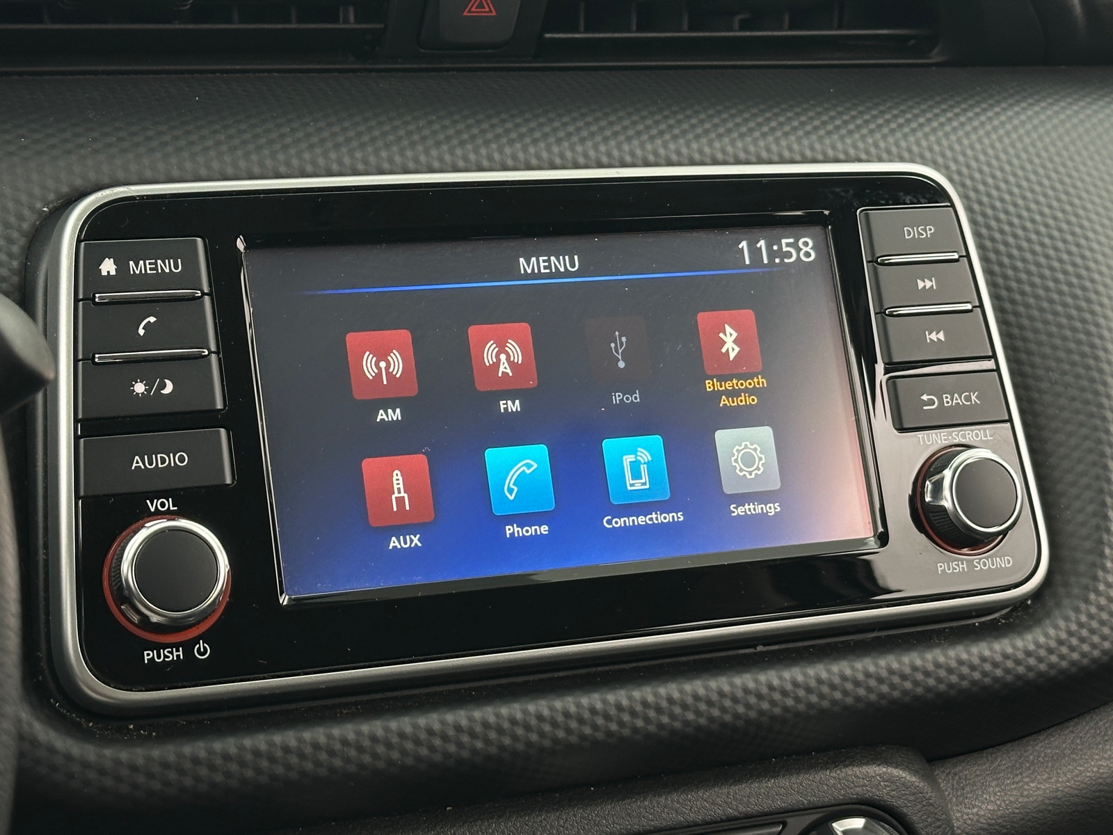 Thumbnail: 2021 Nissan Kicks - 4