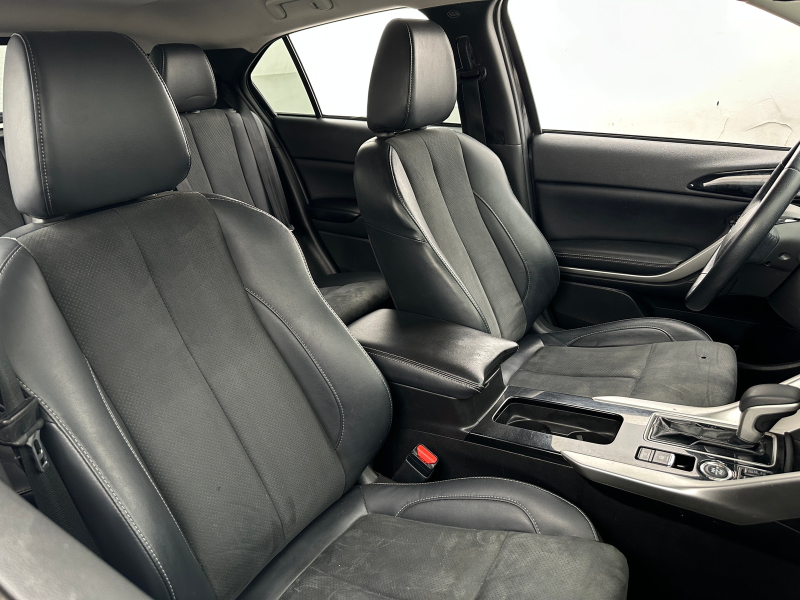 Thumbnail: 2022 Mitsubishi Eclipse Cross - 2