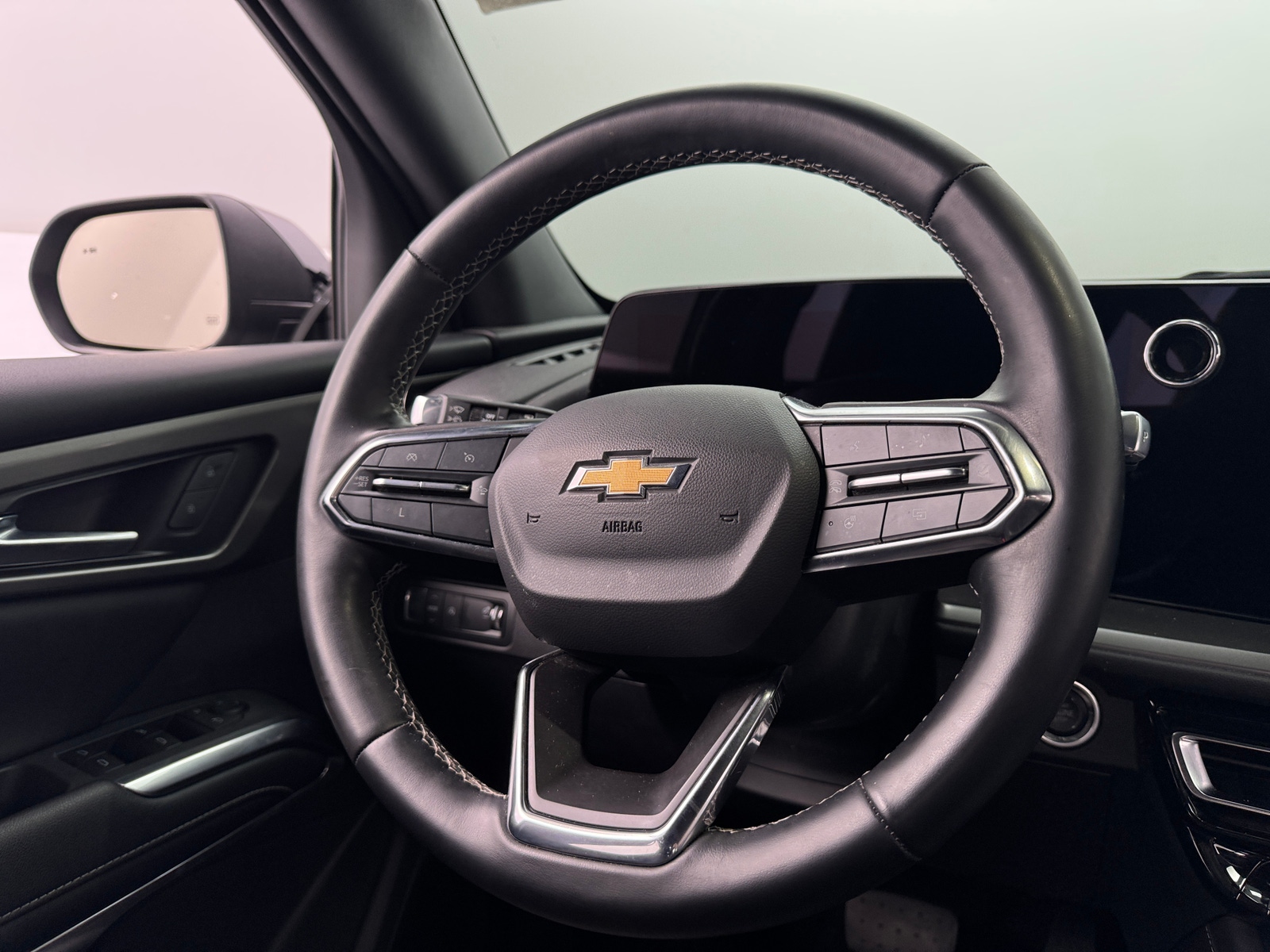 Thumbnail: 2024 Chevrolet Traverse - 5