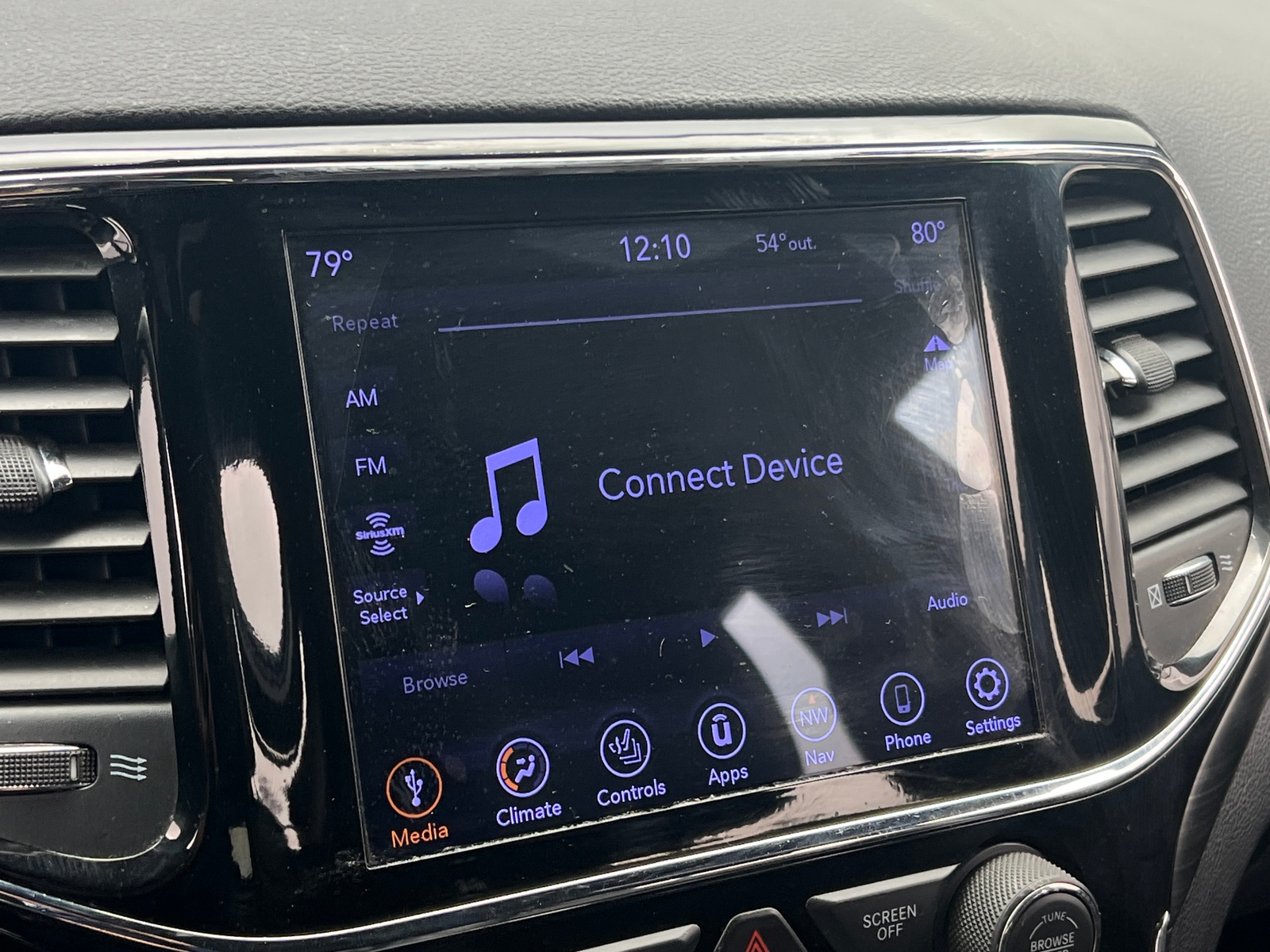 Thumbnail: 2020 Jeep Grand Cherokee - 3