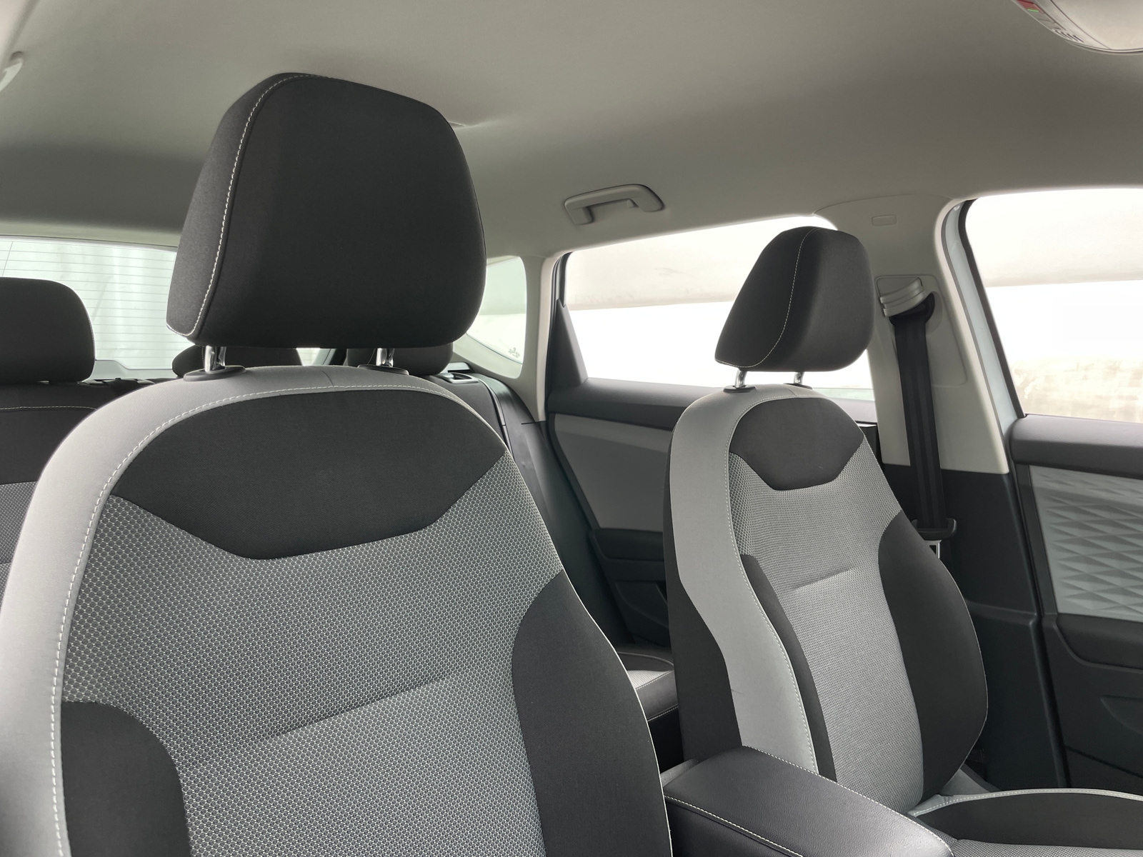 Thumbnail: 2022 Volkswagen Taos - 2