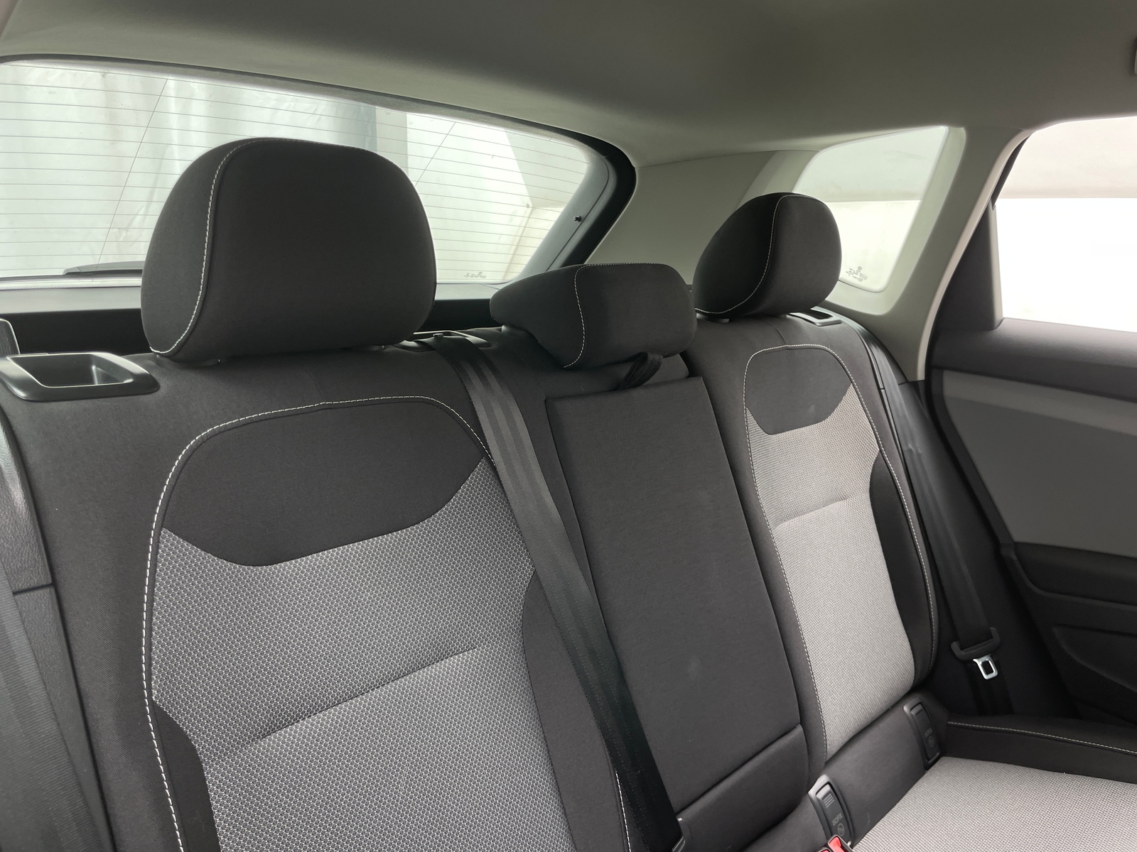 Thumbnail: 2022 Volkswagen Taos - 6