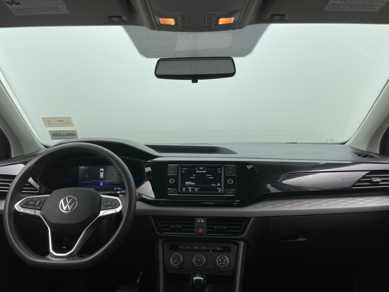 Thumbnail: 2022 Volkswagen Taos - 3