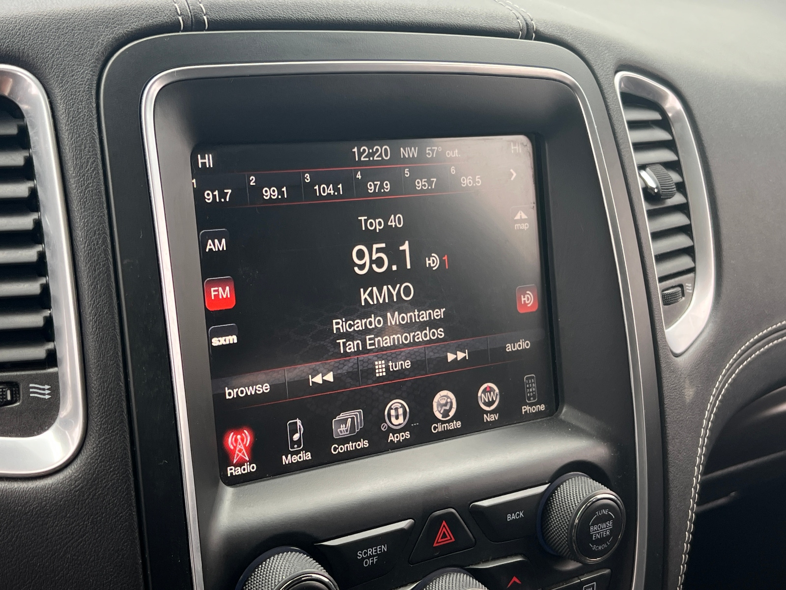 Thumbnail: 2017 Dodge Durango - 3